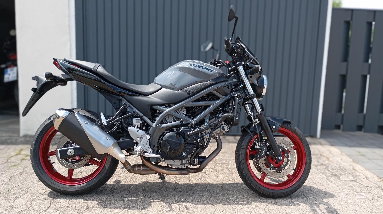 Suzuki SV650