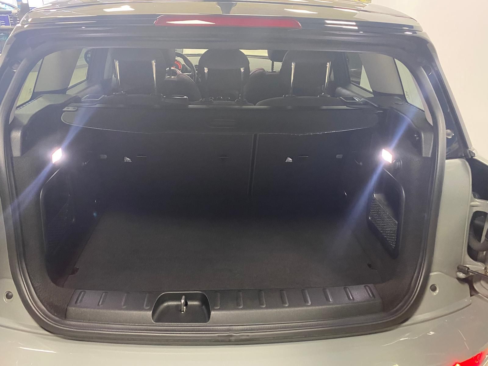 Fahrzeugabbildung MINI Cooper 1.5 12V Cooper KLIMA+NAVI+SITZHEIZ+ALU+LE