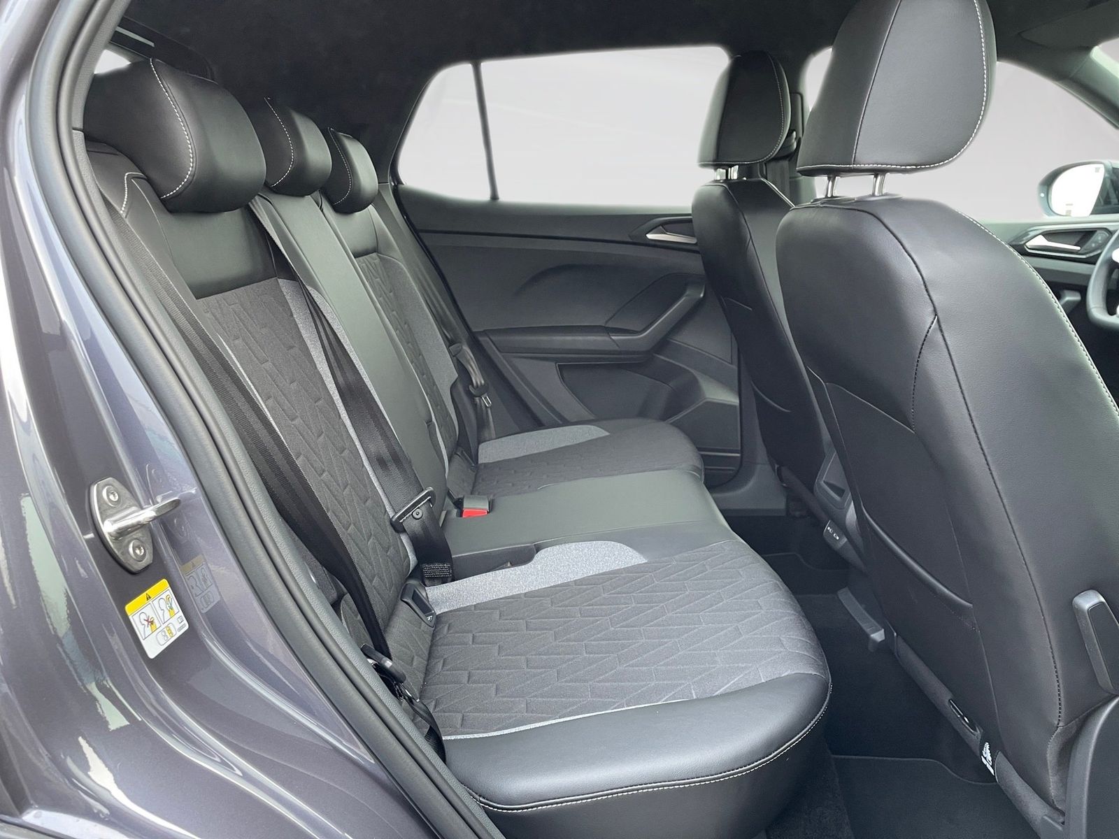 Volkswagen T-Cross - Bild 10