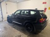 BMW X3 2.5i XDrive - Schalter TÜV 02/2028 - BMW X3 aus 2004: 5i