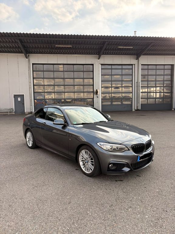 Image of BMW 220