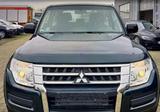Mitsubishi Pajero 3.2 DI-D Basis Automatik 4x4 - Mitsubishi: Allradantrieb