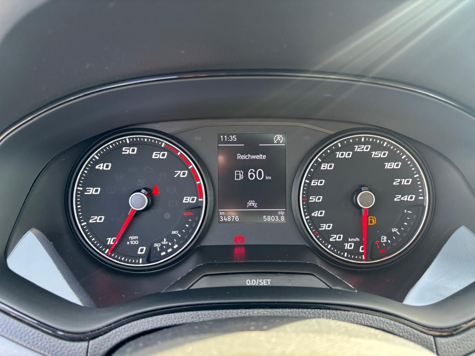Fahrzeugabbildung SEAT Arona 1.0 TSI Style-KAMERA-SHZ-KLIMA-PDC-ALUS-