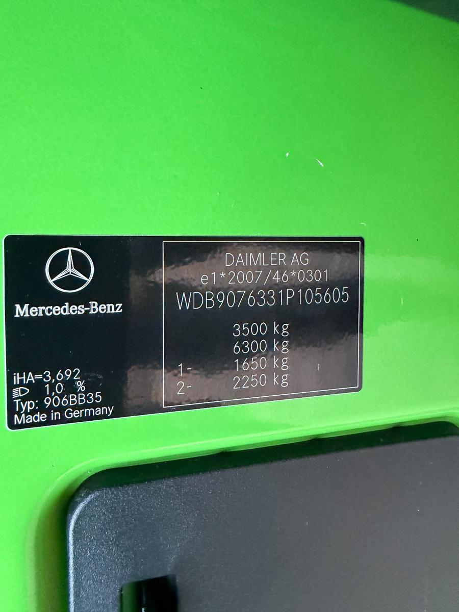 Mercedes-Benz Sprinter 319 CDI V6 Kasten L2H2 RWD Navi Automat