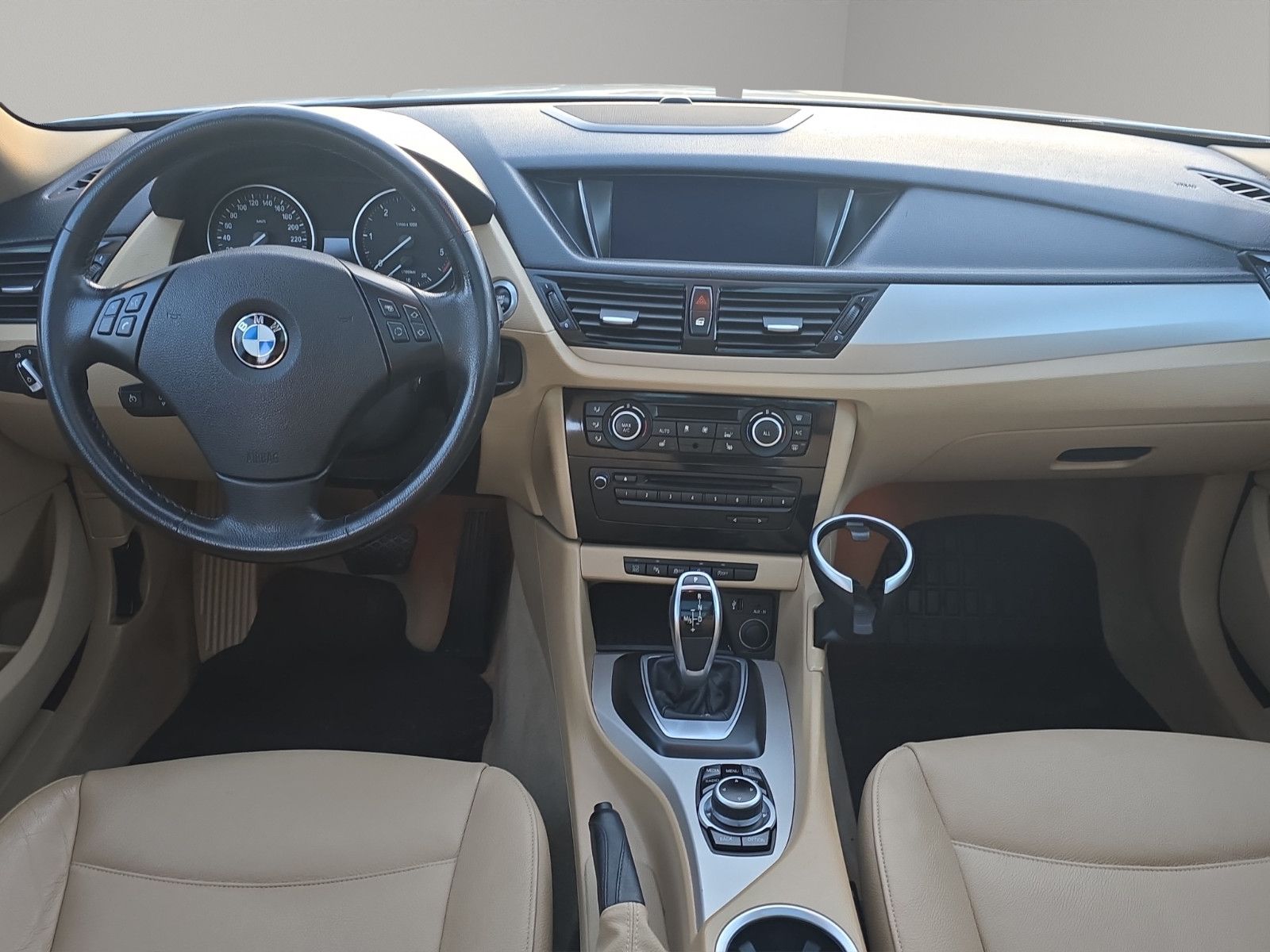 Fahrzeugabbildung BMW X1 25 d xDrive Automatik Leder Klima Navi PDC