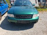 Audi B 5 1,8 ltr Technisch gut Tüv abgelaufen - Audi A4 aus 2001: 1.8
