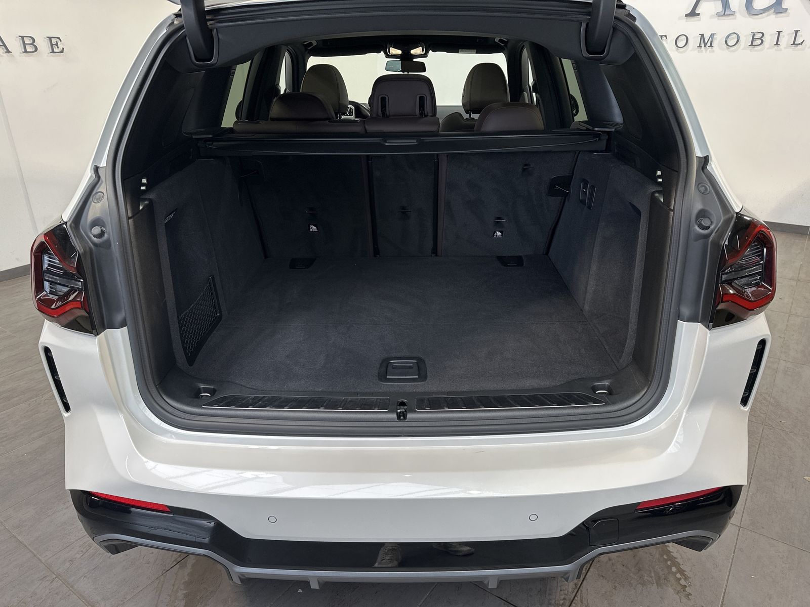 Fahrzeugabbildung BMW iX3 Impressive NAV+LASER+ACC+KAMERA+PANO+HUD+AHK