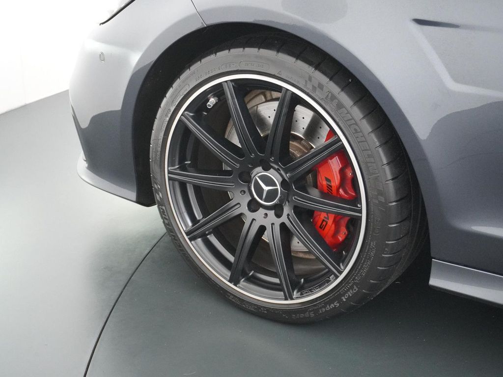 Mercedes-Benz CLS 63 AMG Shooting Brake S 4MATIC Schiebedach |