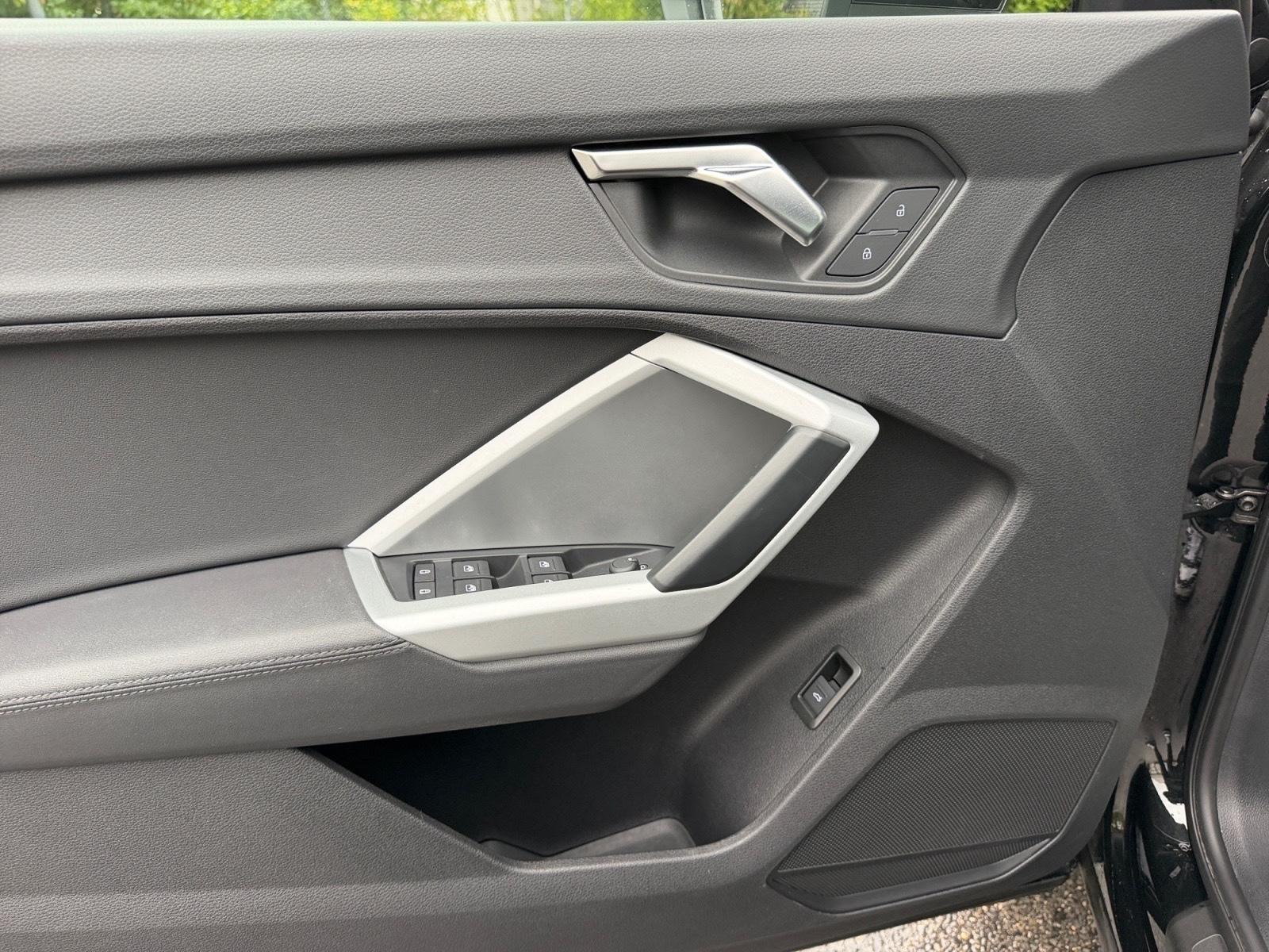 Audi Q3 Sportback 45 TFSI quattro S-Line Navi Leder