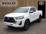 Toyota Hilux 2.8 Extra Cab Comfort 4x4 Navi PDC - weiße Toyota Hilux