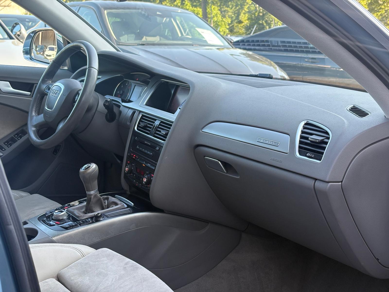 Audi A4 3.0 TDI quattro S line | 240 ch | BVM | Alcantara/cuir | ACC | Audi Magnetic Ride | Sièges chauffants | Phares xénon