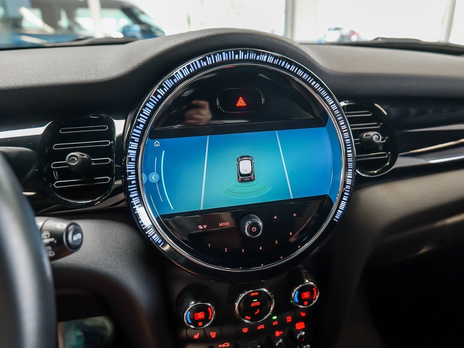 MINI Cooper SE - Bild 13