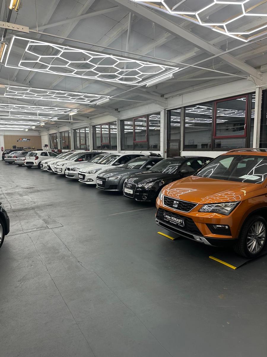 showroom-image-bottom