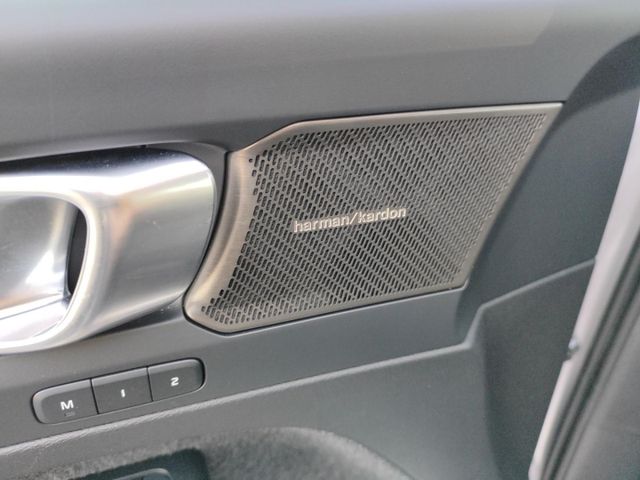 VOLVO XC 40 (Bild 26 von Array)