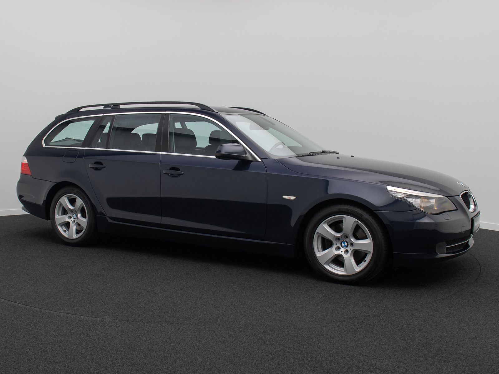 Fahrzeugabbildung BMW 520d Special Edition PDC NaviPro Memory Tempomat
