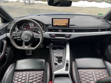 Audi RS4 - 10