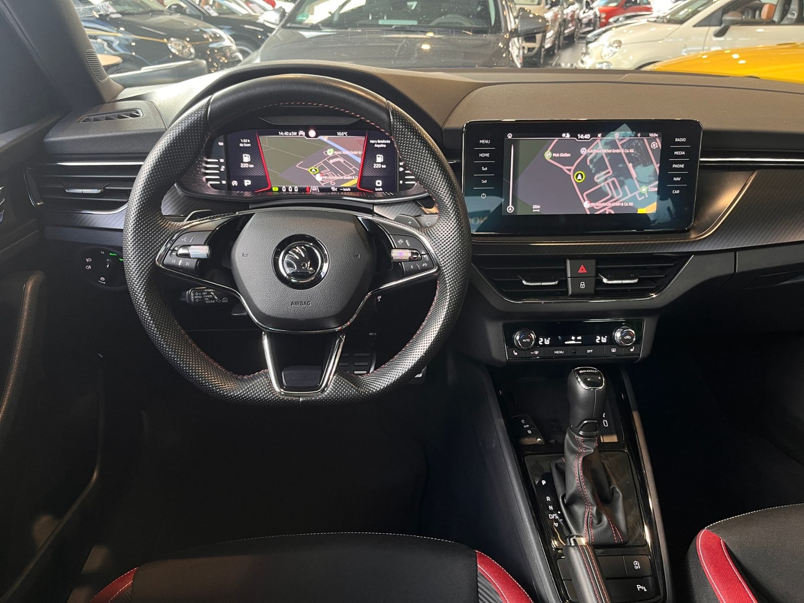 Fahrzeugabbildung SKODA Kamiq Monte Carlo AHK PANO ACC LED