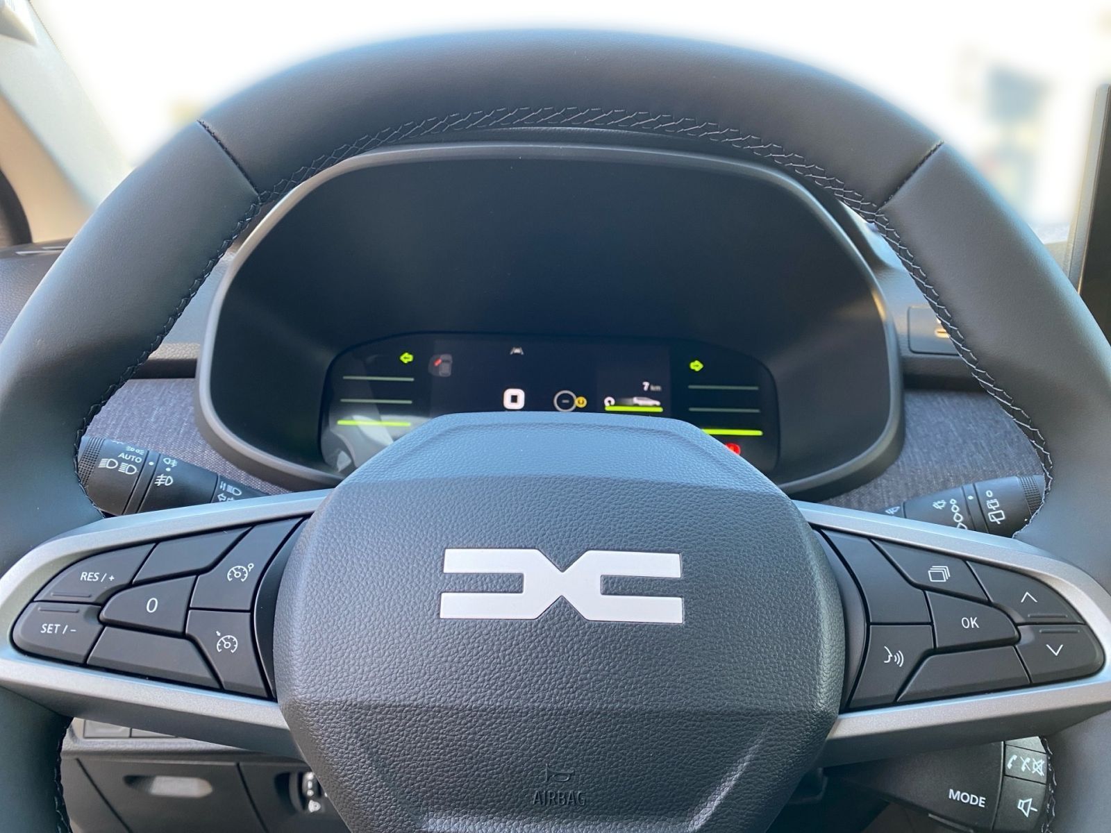 Fahrzeugabbildung Dacia Jogger Journey 110 *LED*NAVI*PDC*SITZHZG*KAMERA*