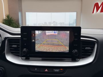 Kia Ceed SW 1.5T Klima Kamera SHZ LHZ