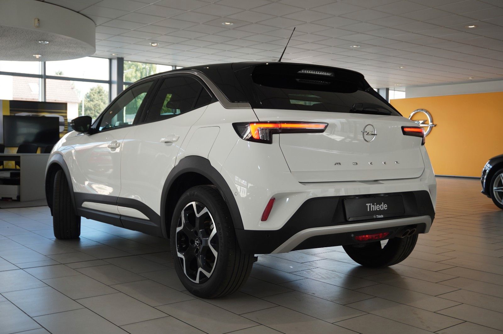 Fahrzeugabbildung Opel Mokka 1.2T ULTIMATE NAVI/LED/KAMERA/SPORT/SH/DAB