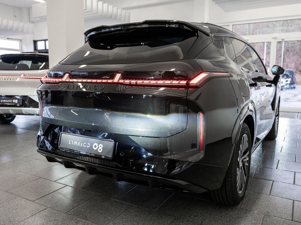 Lynk & Co 08