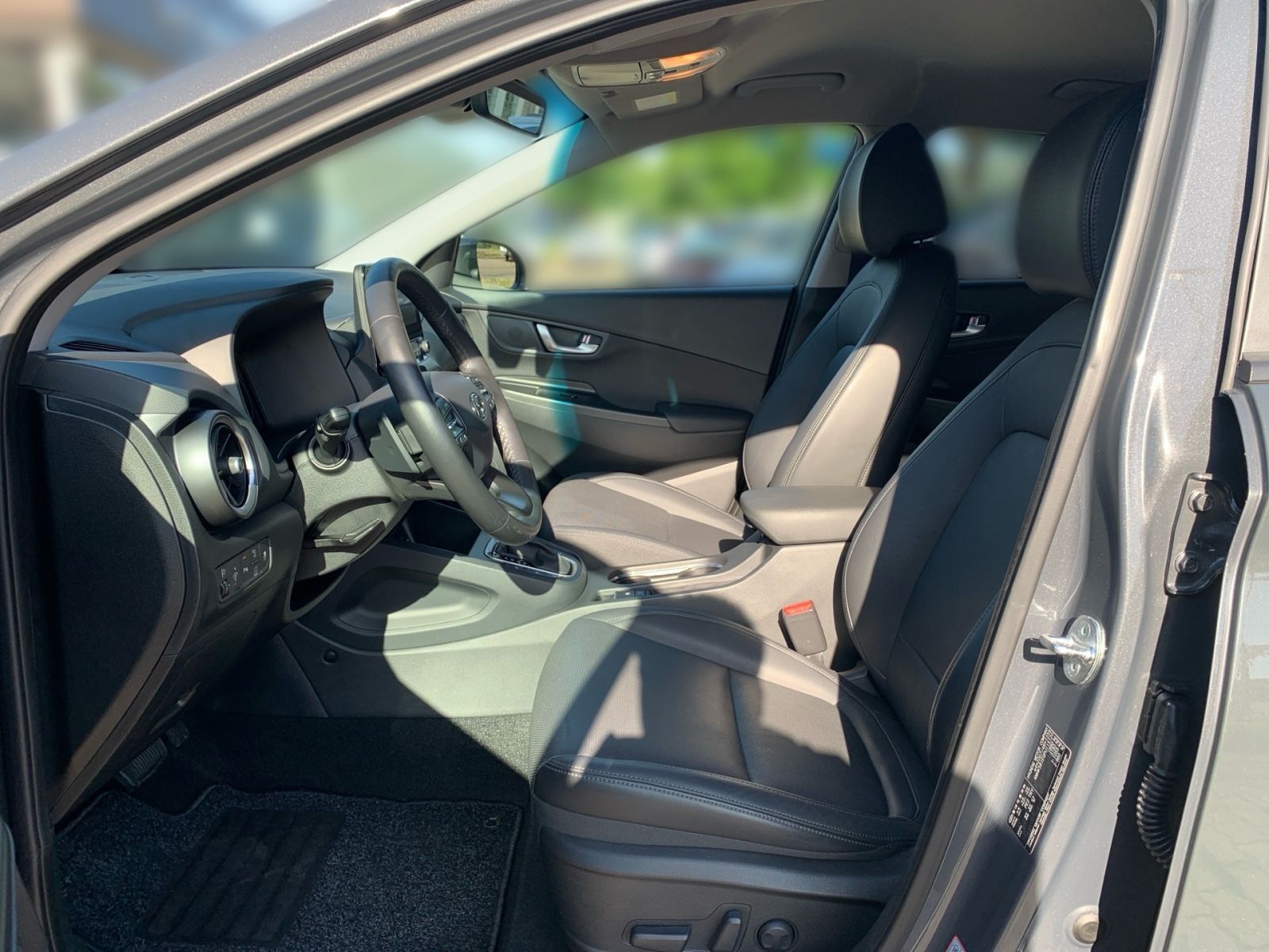 Fahrzeugabbildung Hyundai KONA 1.6 GDI Prime Hybrid Navi LED Leder 1Hd