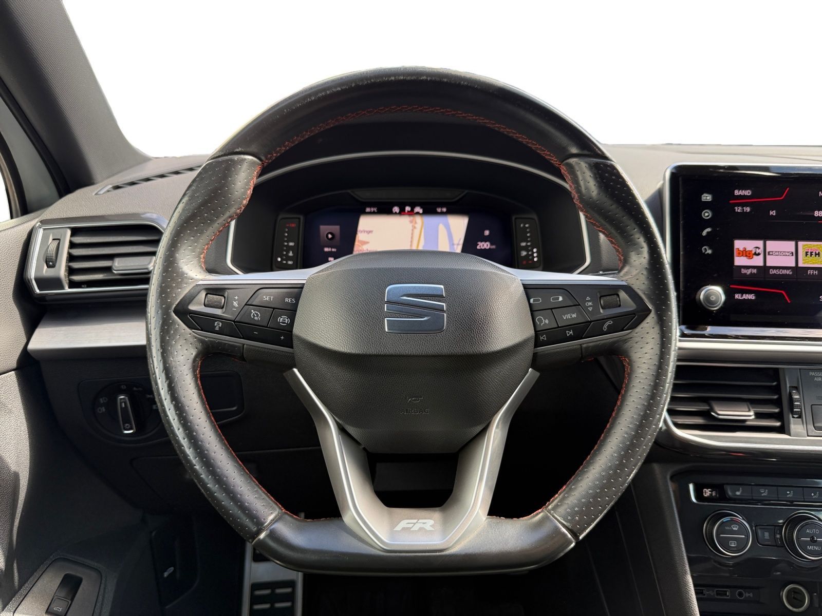 Fahrzeugabbildung SEAT Tarraco 2.0 TDI FR 4Drive PANO STANDHEIZUNG AHK