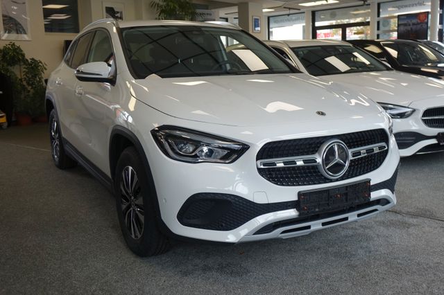 Mercedes-Benz GLA 250 e Style +LED+RFK+Smartphone integriert+