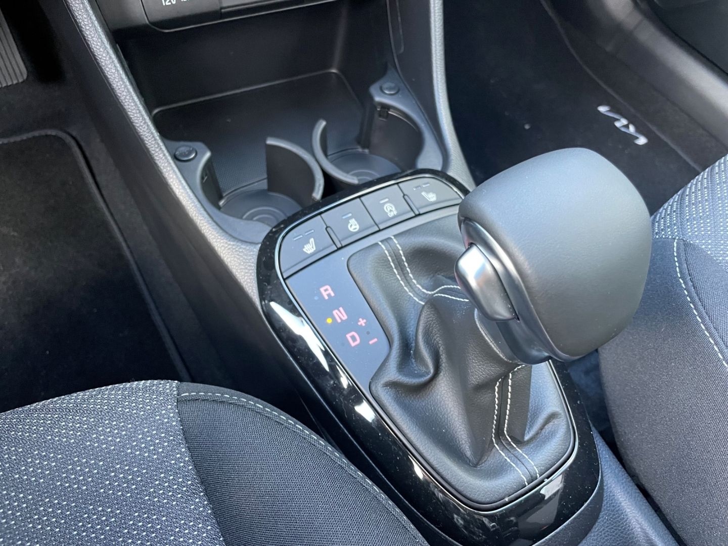 Fahrzeugabbildung Kia Picanto Vision 1.0 DAB Navi Kamera PDC