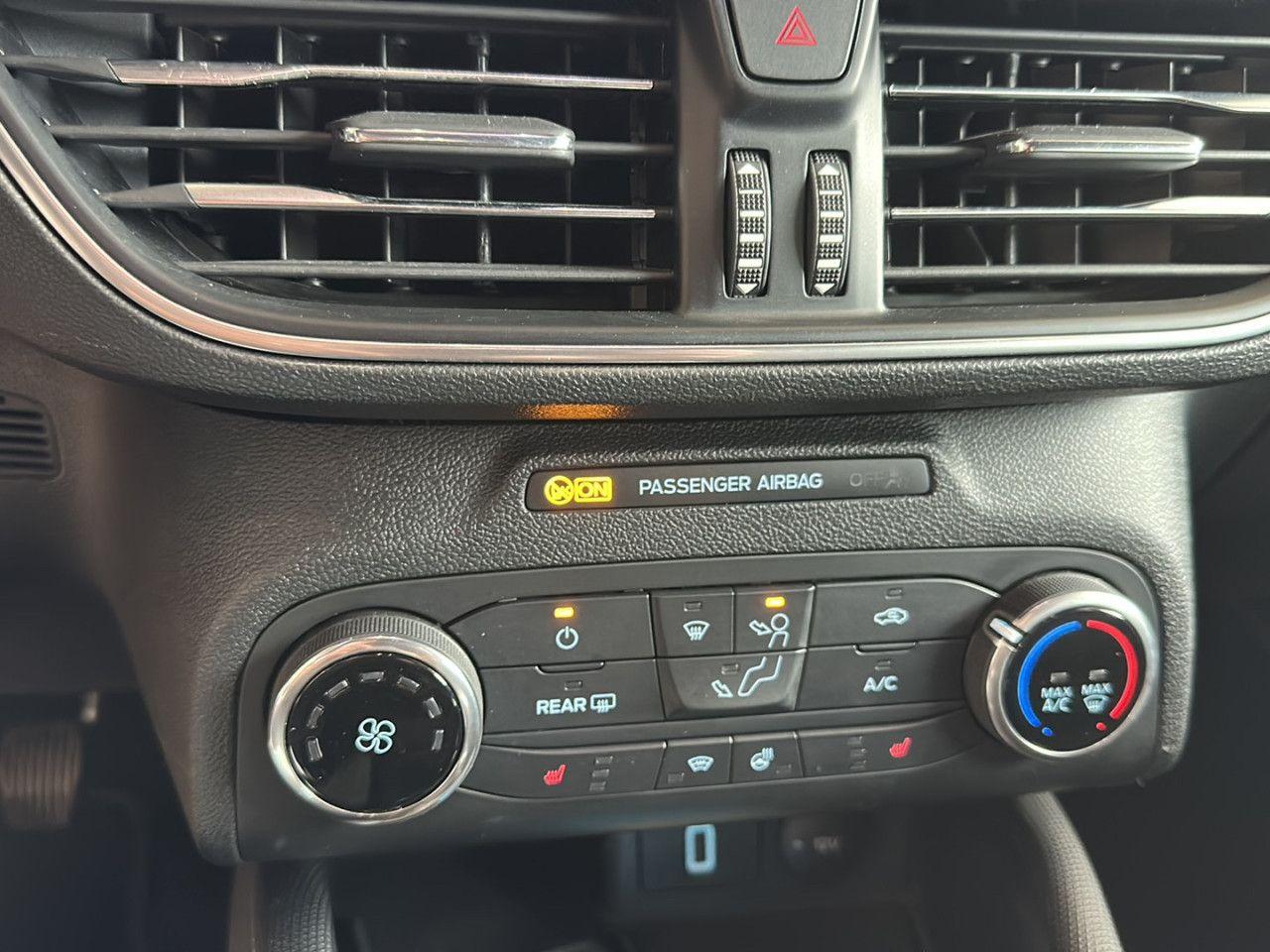 Ford Focus Active Rückfahrkamera Bluetooth Navi LED