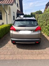 Peugeot 2008 Allure e-HDi FAP 115 STOP & START Allure - Peugeot 2008 mit Diesel-Antrieb: Limousine