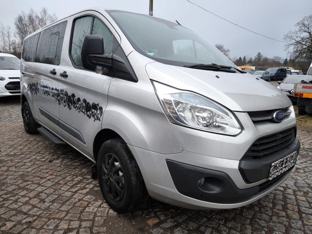 Ford Tourneo Custom 2.2 TDCi Turboschaden 9 Sitzer