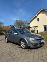 Opel Astra Caravan 1.6 Twinport - KLIMA/8-Fach bereif - Opel Astra Kombi Caravan f mit Benzin-Antrieb