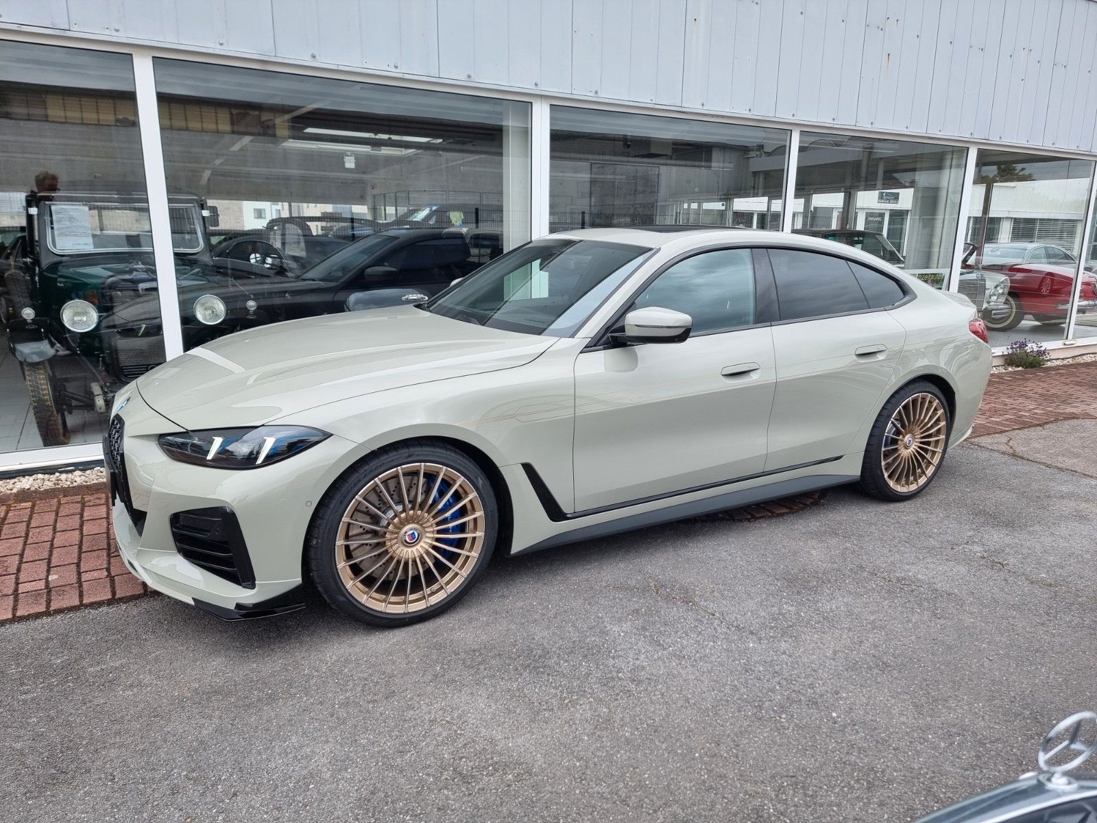 Fahrzeugabbildung ALPINA B4 3.0 Allrad GT/Neuzustand/Keramik+Foliert