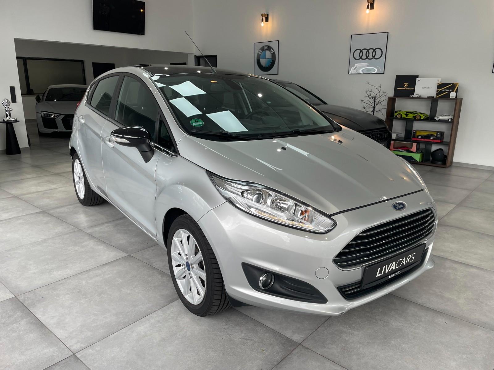 Ford Fiesta Titanium SHZ/8-Fach/Keyless-Go/HU+TÜV NEU