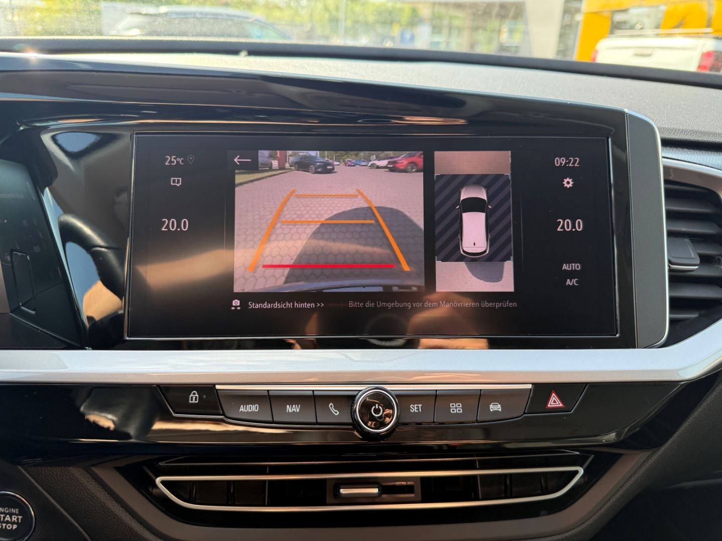 Fahrzeugabbildung Opel Grandland Ultimate SHZ+LHZ+Kamera+elek.Heck