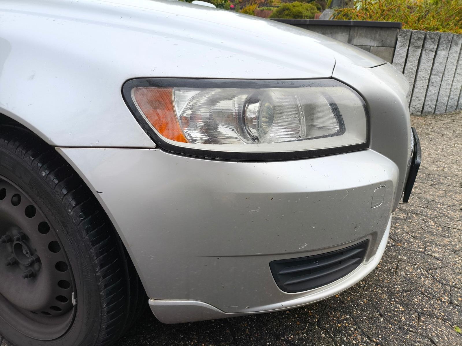 Volvo V50 2011 — photo 12