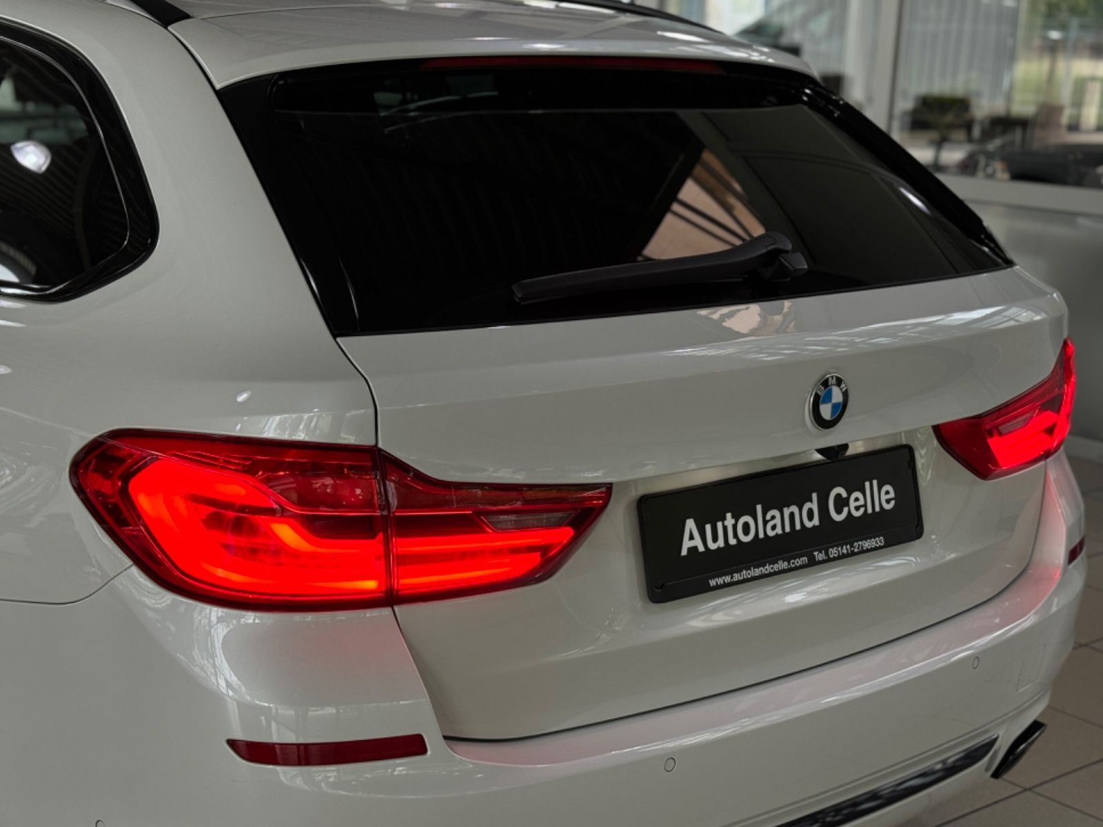 Fahrzeugabbildung BMW 540d xD SportLine Panorama Kamera HUD H/K SoftCl