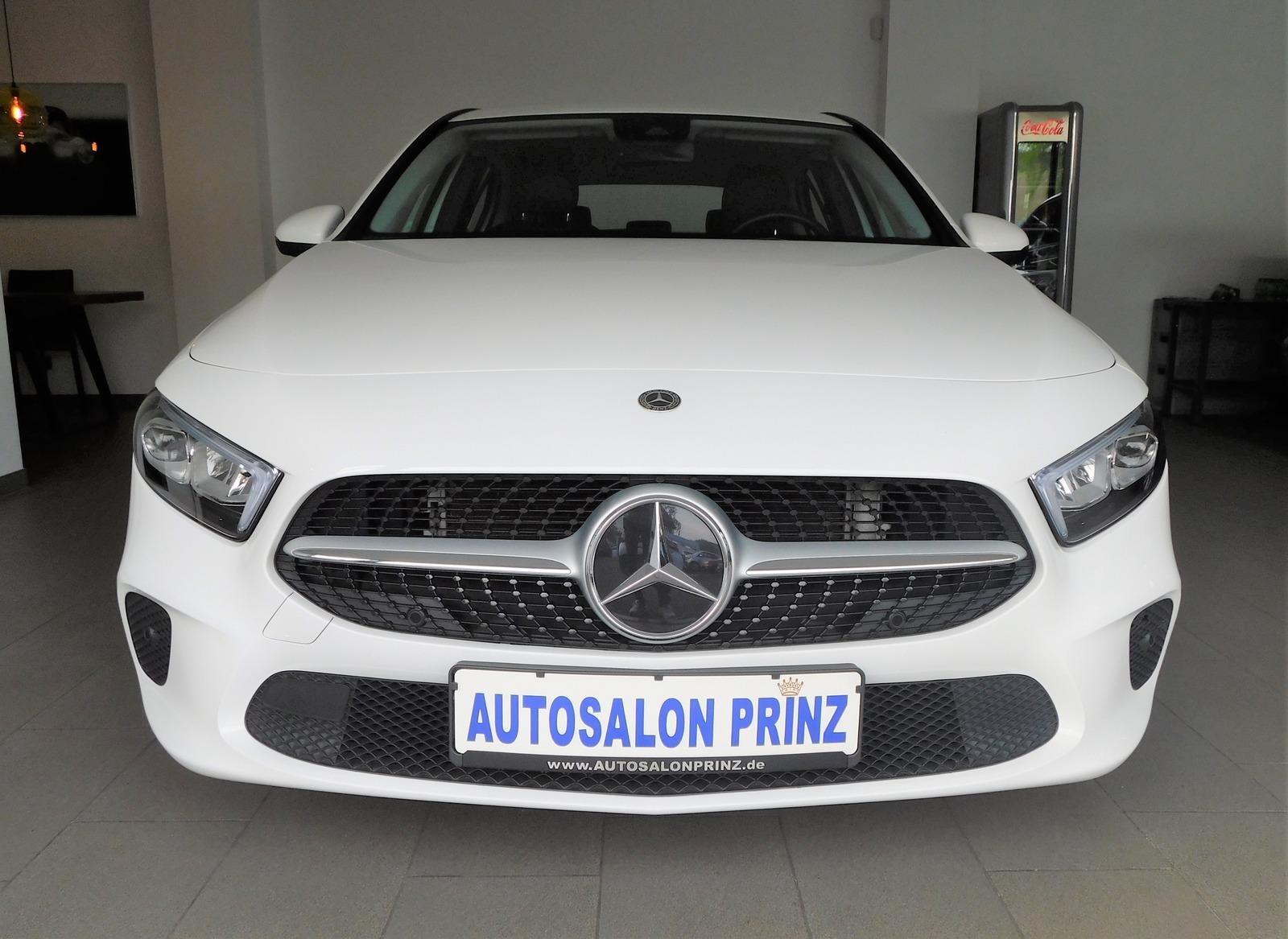 Mercedes-Benz A 250 AUTOM KLIMA NAVI T.LED Parkassist LM