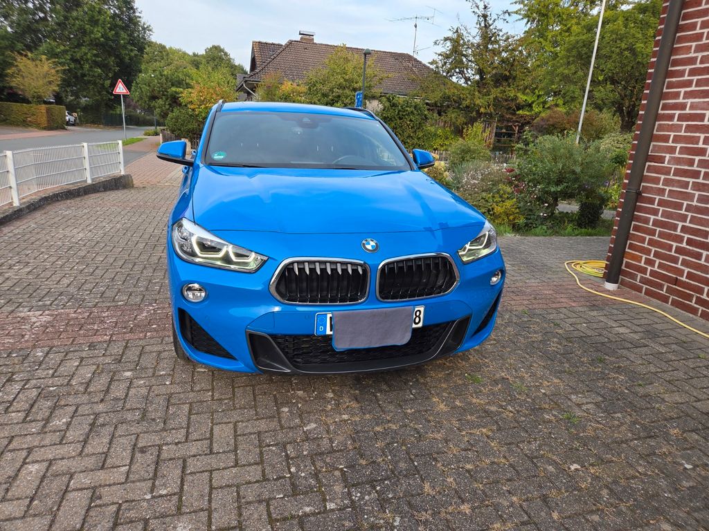 Image of BMW X2