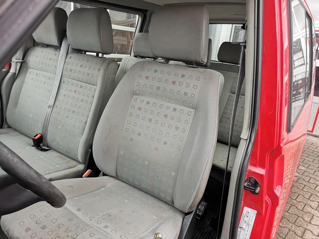 Volkswagen T4 Caravelle
