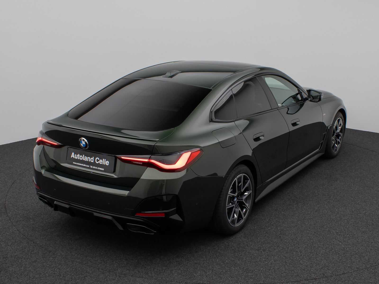 Fahrzeugabbildung BMW M440i xD GC Glasdach Laser 360°HUD DAB HiFi ACC