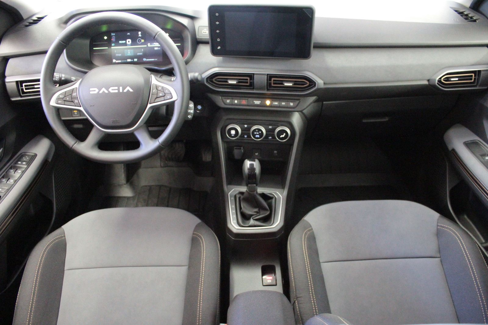 Fahrzeugabbildung Dacia Jogger Hybrid 140 Extreme 5-Sitzer*Winterpaket*