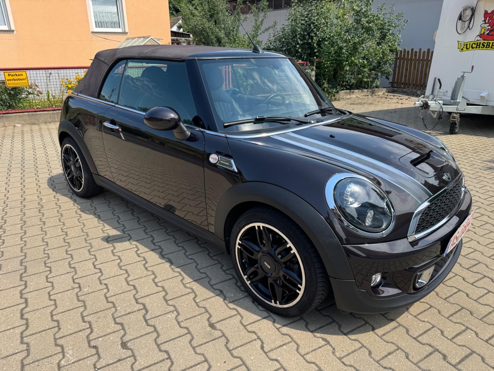 MINI Cooper S Cabrio Highgate Leder Bi-Xenon PDC Temp
