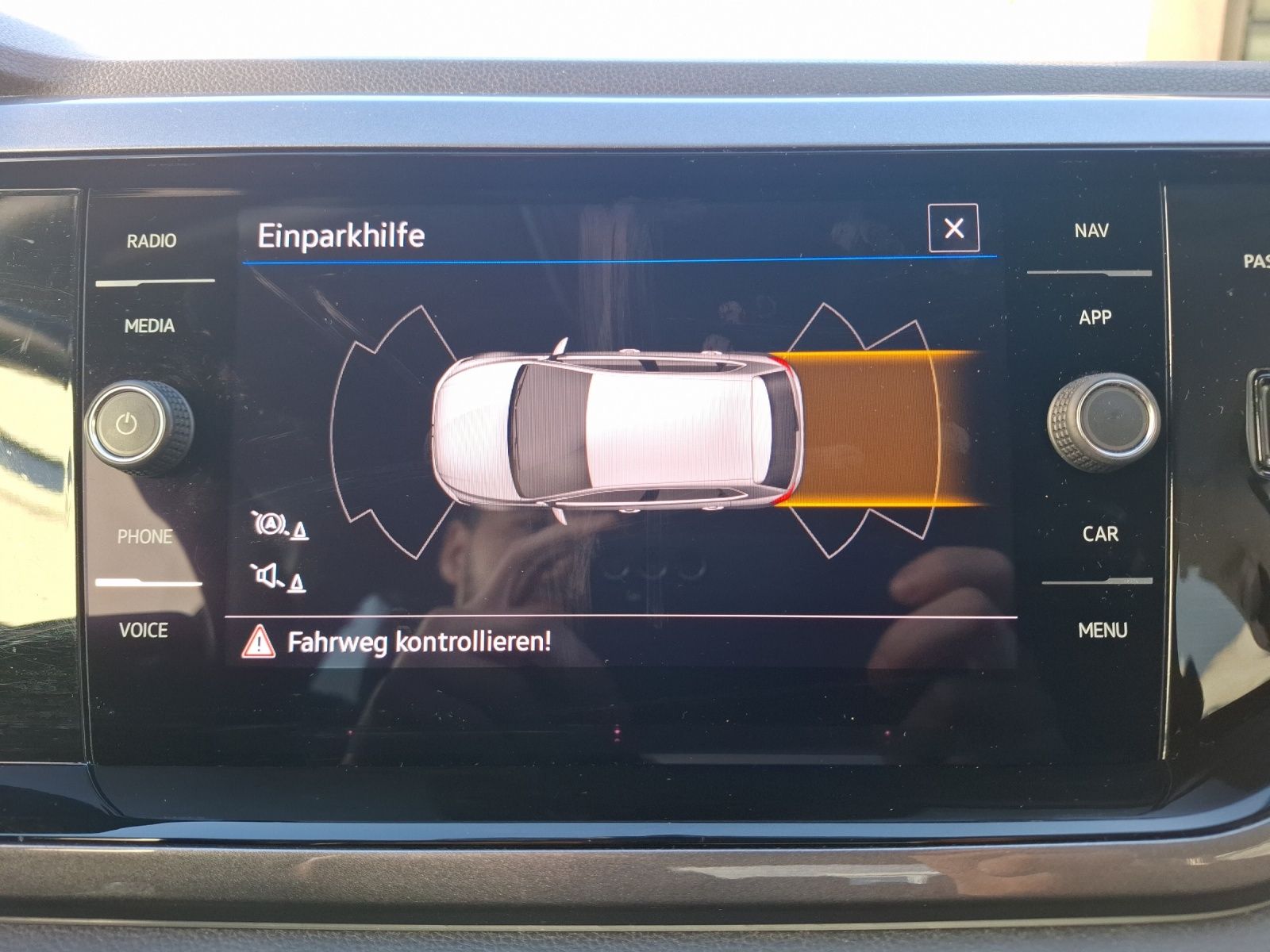 Fahrzeugabbildung Volkswagen Polo TSI Style Matrix Navi AID ACC PDC SH LM