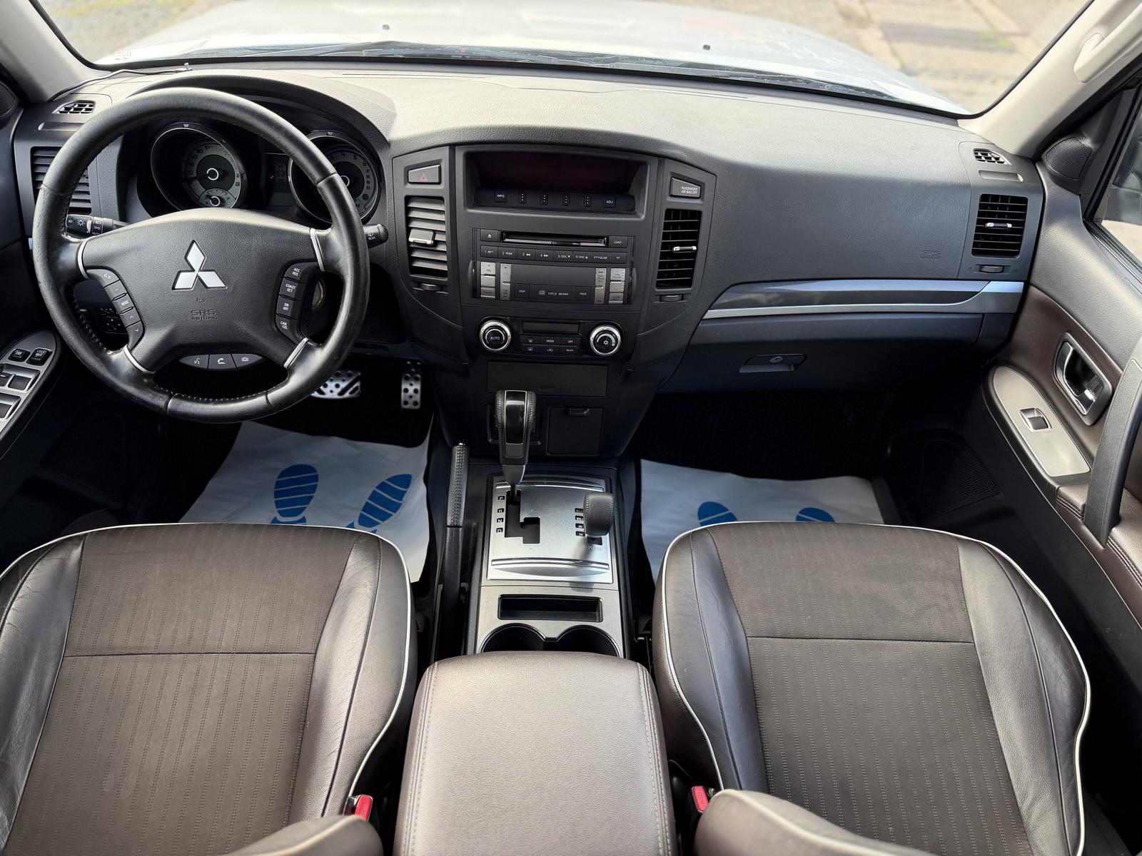 MITSUBISHI PAJERO 3.2 DI-D 200CH INTENSE 7 PLACES 4X4