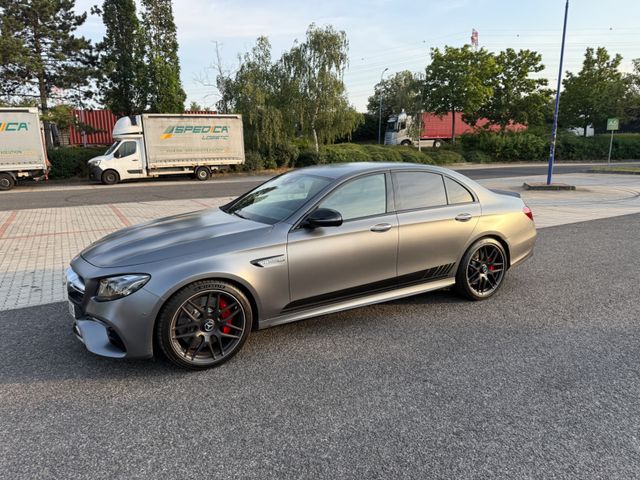 MERCEDES-BENZ "Edition 1", Magno Selenite Grey, 4Matic+ 