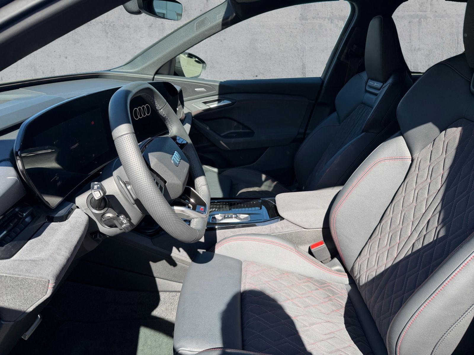 Audi SQ6 e-tron - Bild 12