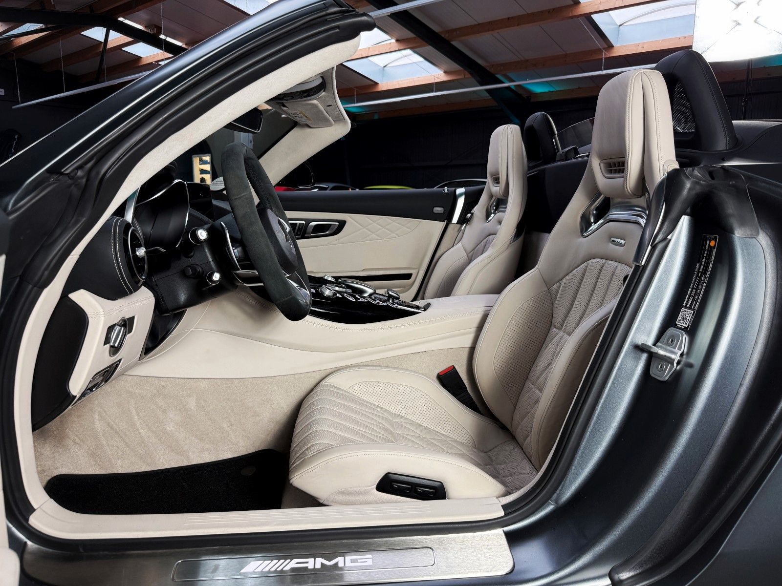 Fahrzeugabbildung Mercedes-Benz AMG GT C Roadster + designo + 2.Hand + MWST ausw