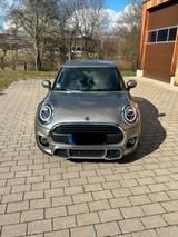 MINI One 5-Türer - silberne MINI ONE